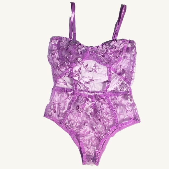 Other - Beautiful Purple Butterfly Lace Detail Teddy with Cheeky Bottoms Size Medium